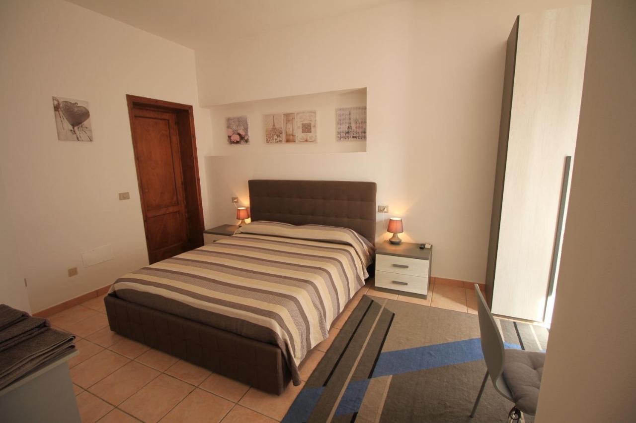 بوسا B&B Villa Elisa المظهر الخارجي الصورة