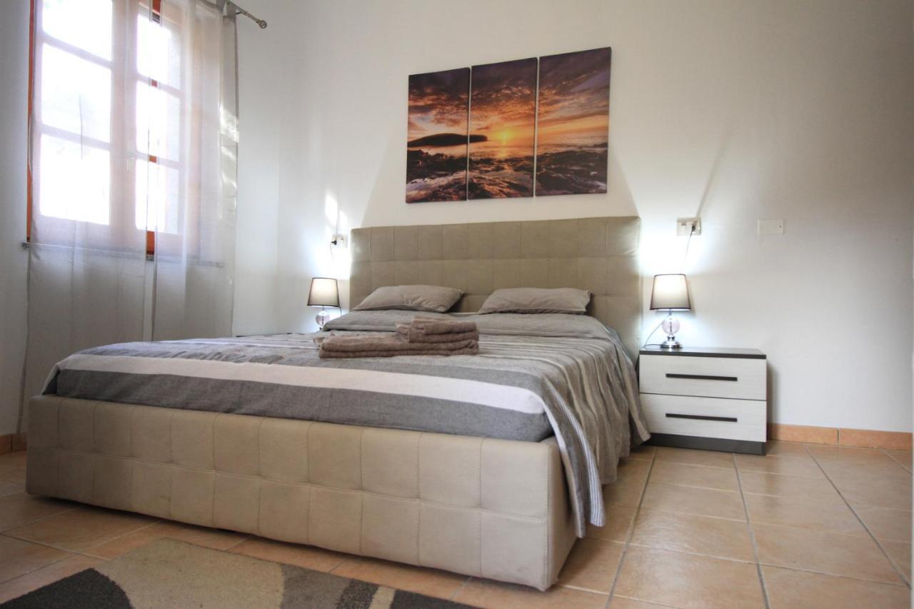 بوسا B&B Villa Elisa المظهر الخارجي الصورة